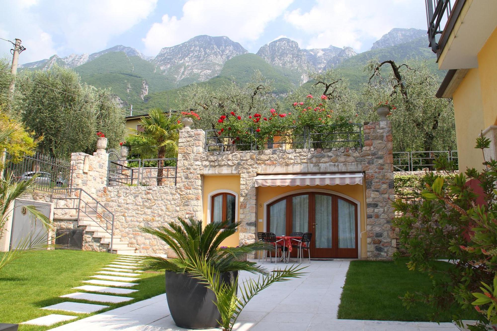 Villa Due Leoni - Residence Brenzone sul Garda Exterior foto